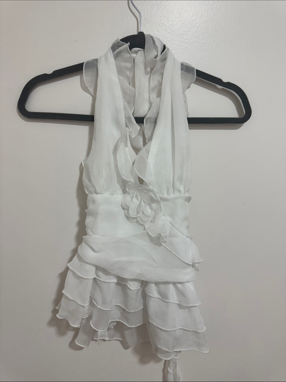 SHEIN White Halter Ruffle Floral Waist Top